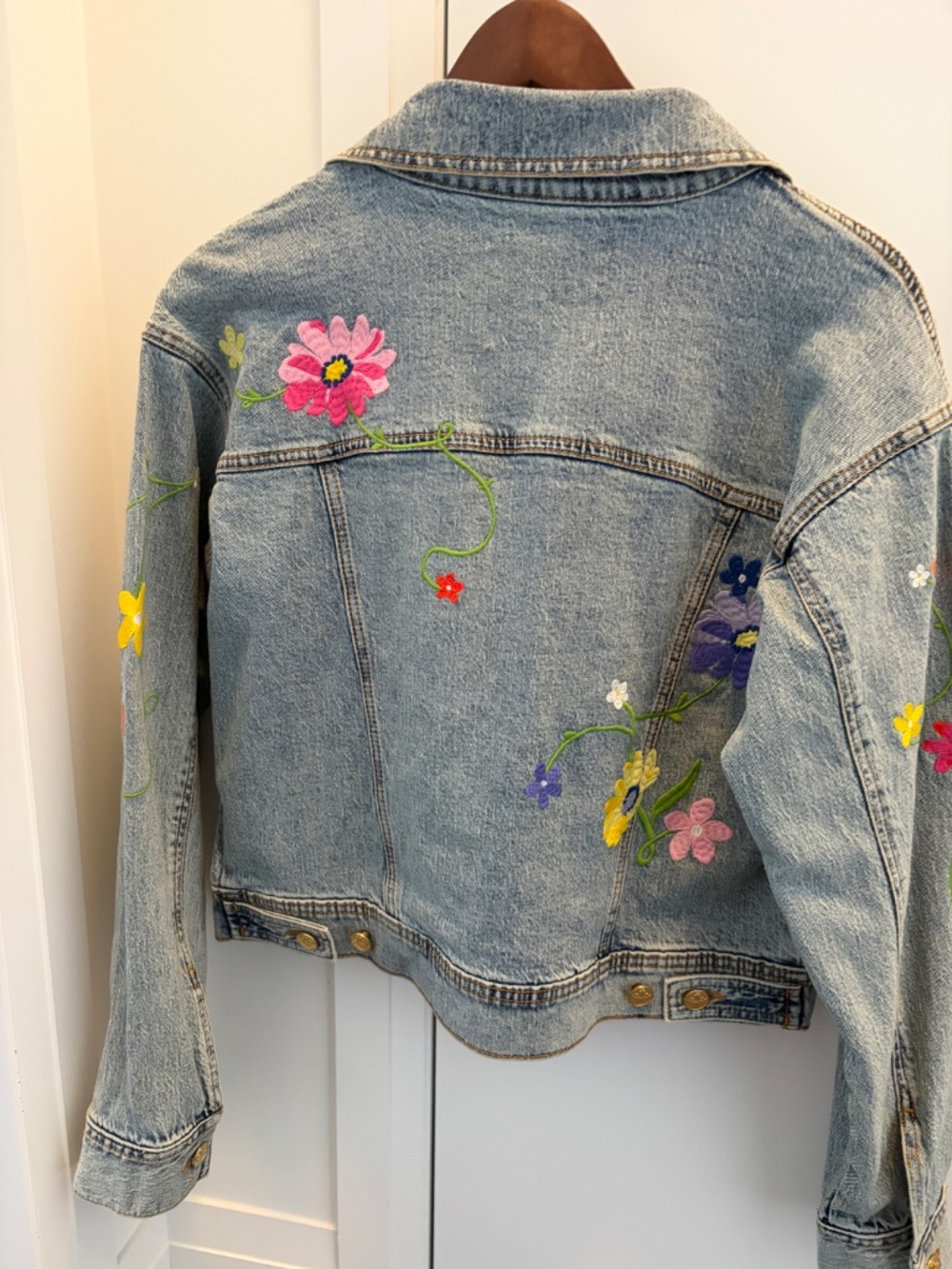 Kate Spade New York Floral Embroidered Denim Jacket – XS – BRAND NEW - Picture 3 of 4